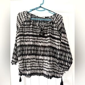 Bohemian style LOVESTITCH Black and GrayTassel Blouse Size S/M